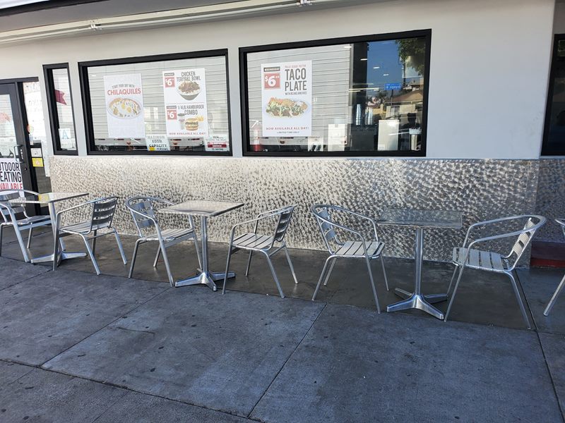 Legacy Burgers exterior